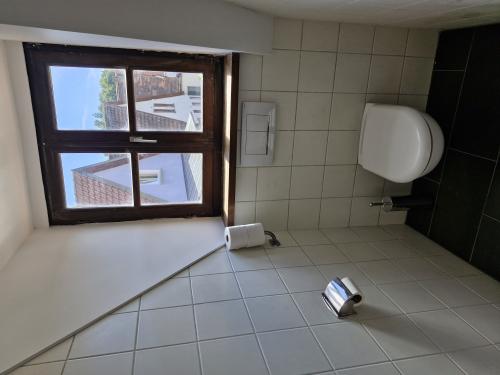 WC WC