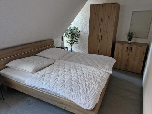 Schlafzimmer mit Doppelbett Schlafzimmer mit Doppelbett