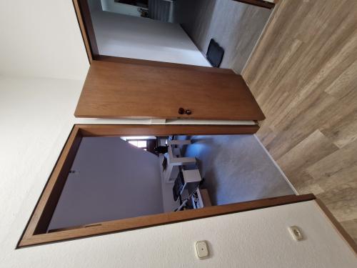 Gemeinsamer Flur und Wohnungstür Fewo Weitblick Gemeinsamer Flur und Wohnungstür Fewo Weitblick